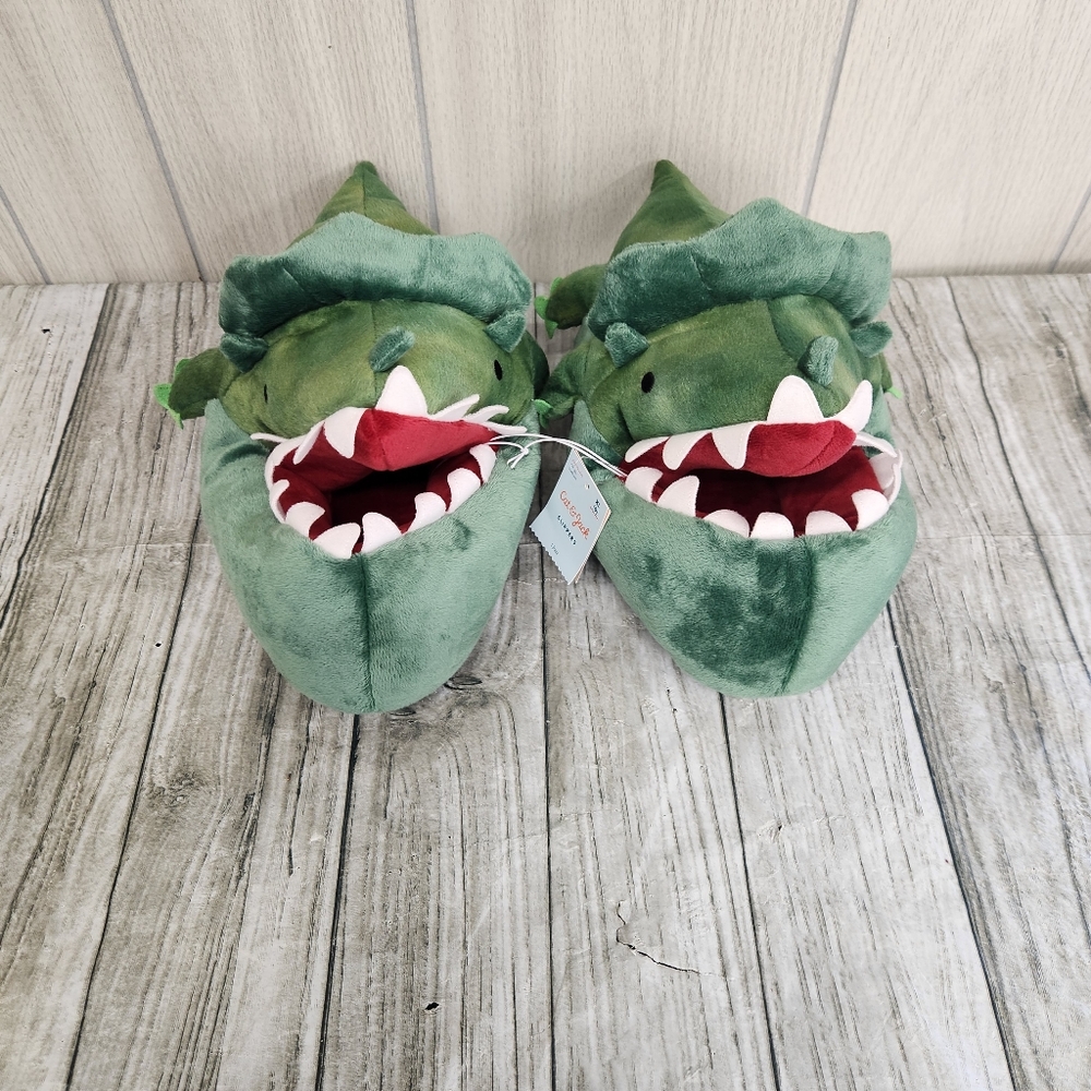 Cat And Jack Kids Size 6 Green Dinosaur Plush Slippers